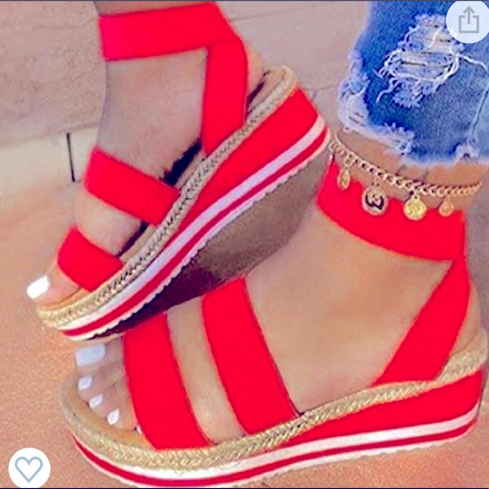 Platform Sandal👡